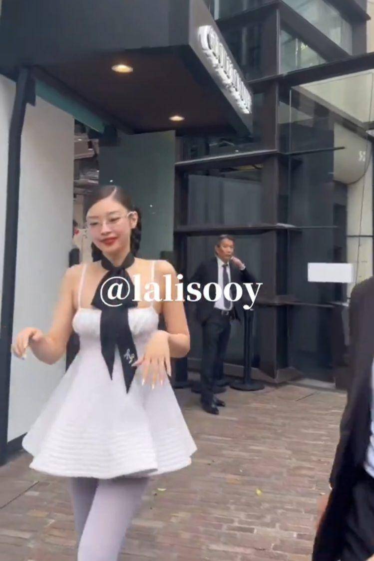 potret Jennie BLACKPINK di event Jentle Salon (twitter.com/lalisooy)