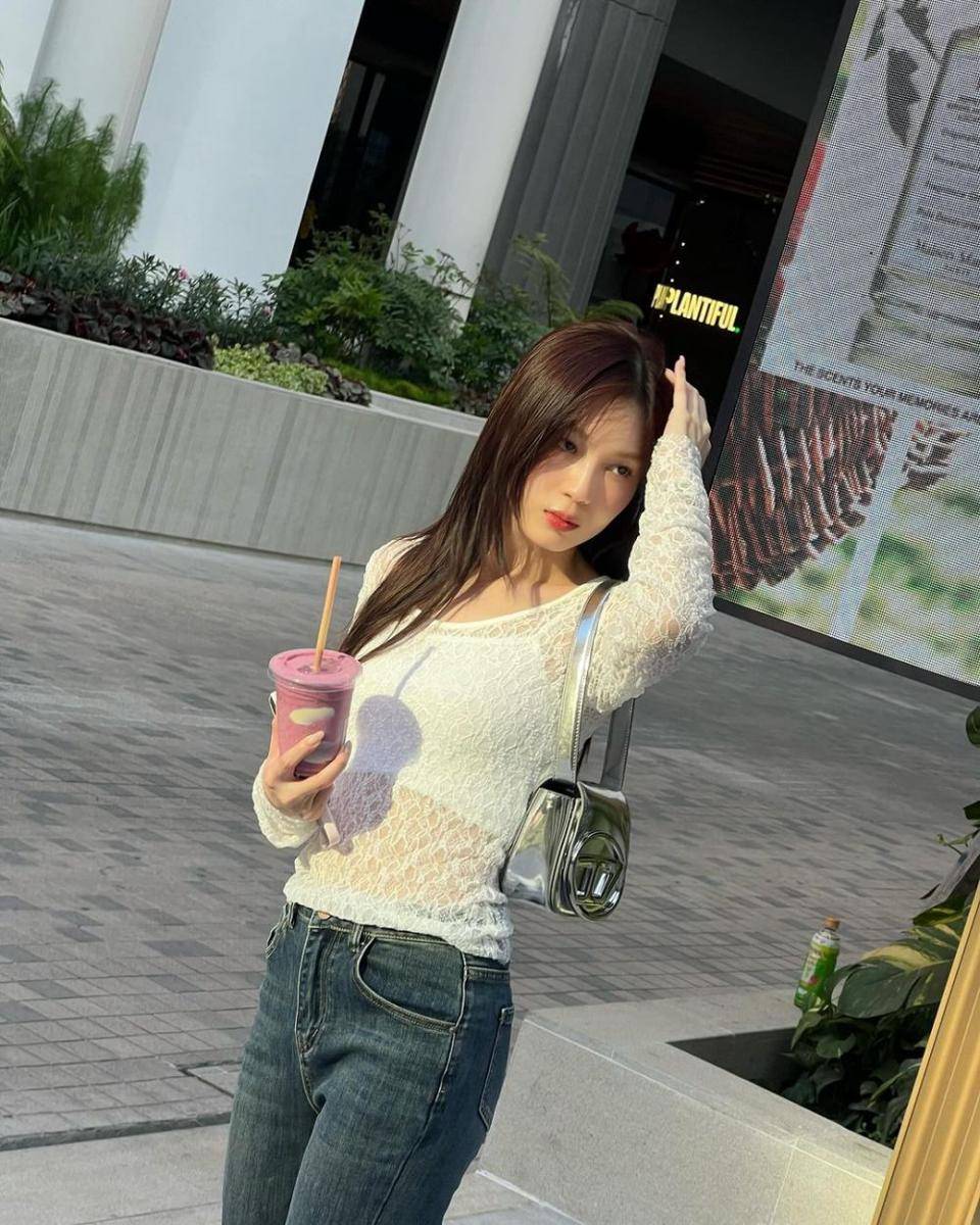 Love Pattranite (instagram.com/loverrukk)