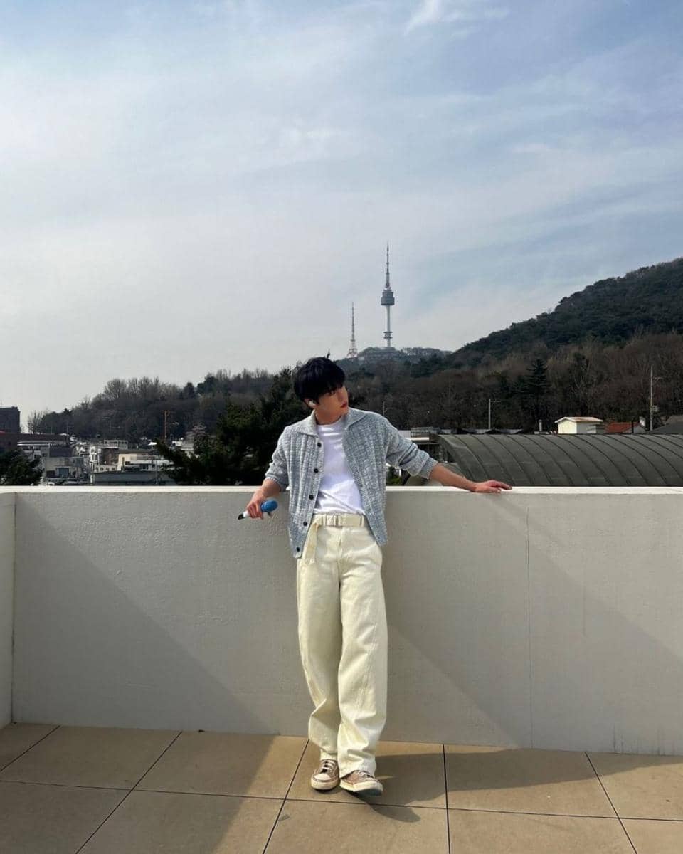 potret Doyoung NCT (instagram.com/do0_nct)