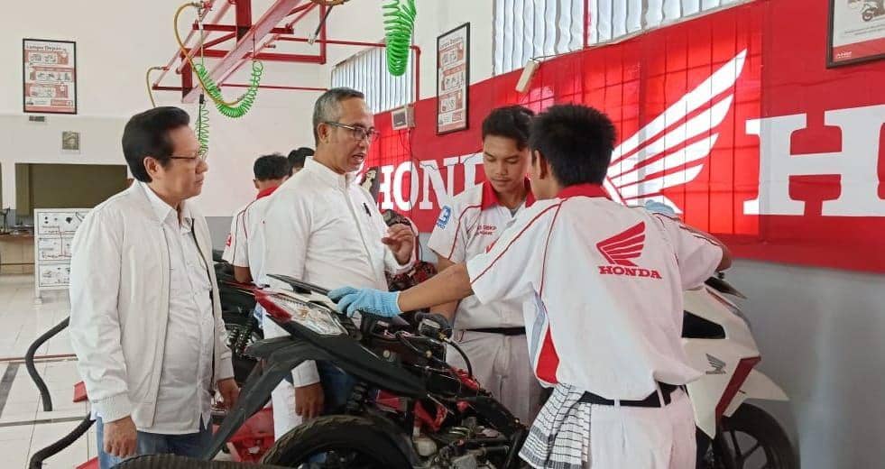 Honda Kunjungi SMKS GBKP Kabanjahe, Karo (Dok. IDN Times)