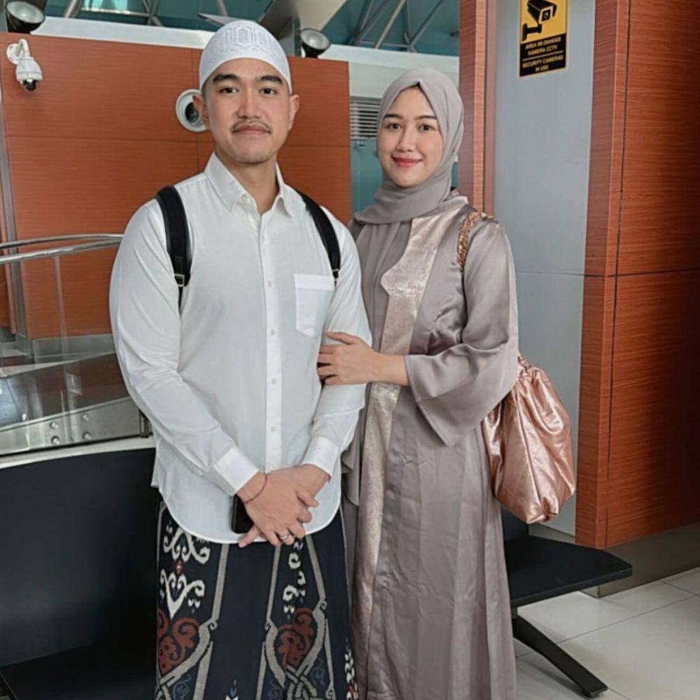 potret Kaesang Pangarep dan Erina Gudono saat ibadah umrah (instagram.com/erinagudono)