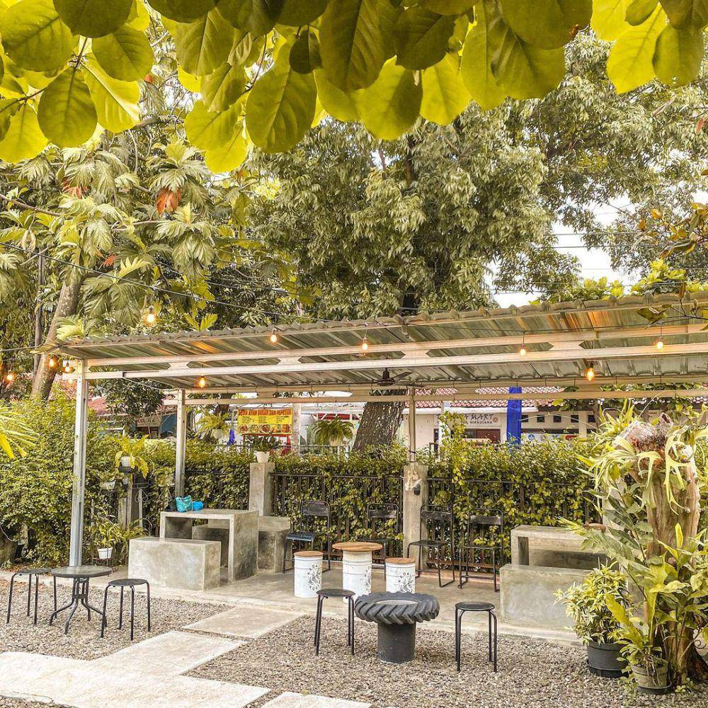 Potret Kedai Kosim Manggarai (instagram.com/coffeescopejkt dan instagram.com/kosim.manggarai)