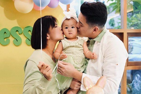 7 Potret Ulang Tahun Pertama Jessia, Anak Greysia Polii