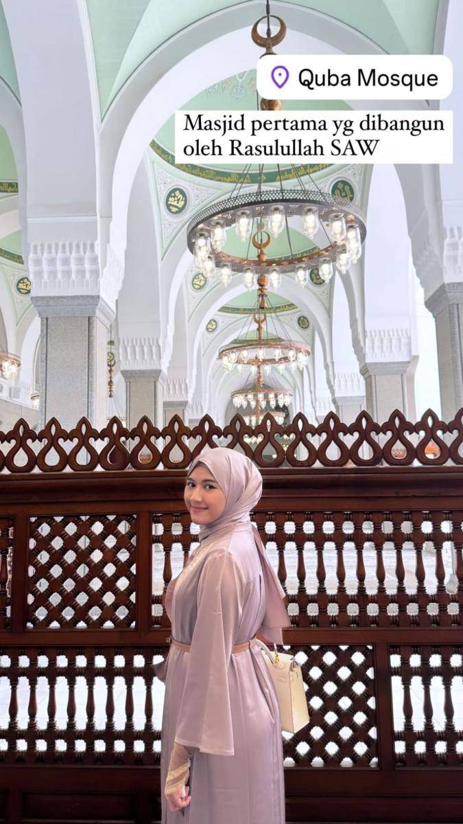 potret Kaesang Pangarep dan Erina Gudono saat ibadah umrah (instagram.com/erinagudono)