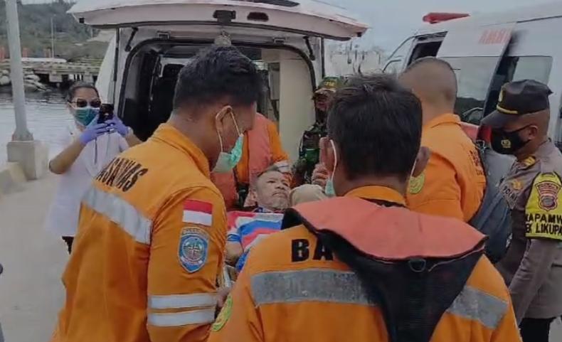 Kapal Basarnas Manado Ungsikan 109 Warga Terdampak Erupsi Gunung Ruang