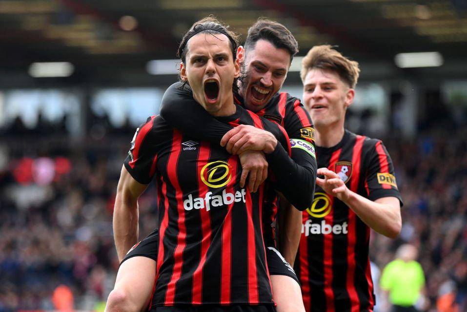 para pemain Bournemouth (afcb.co.uk)