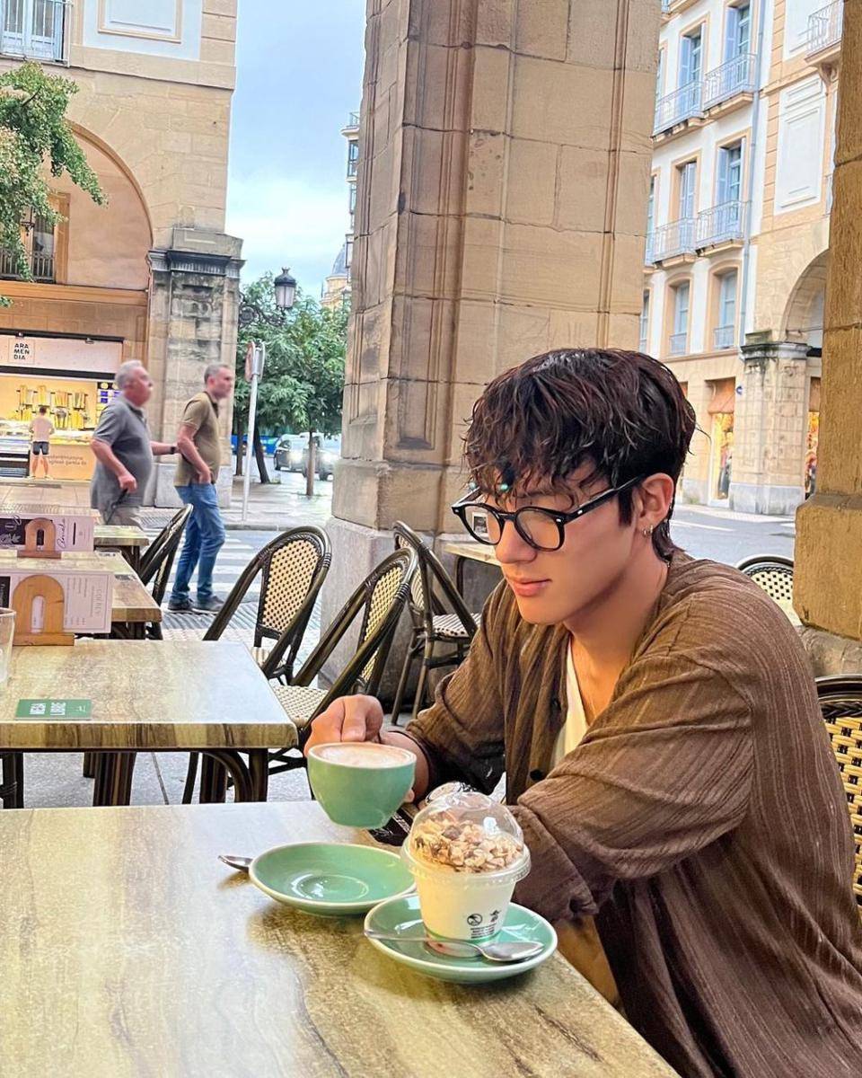 potret Eric (instagram.com/eric.is.youngjae)