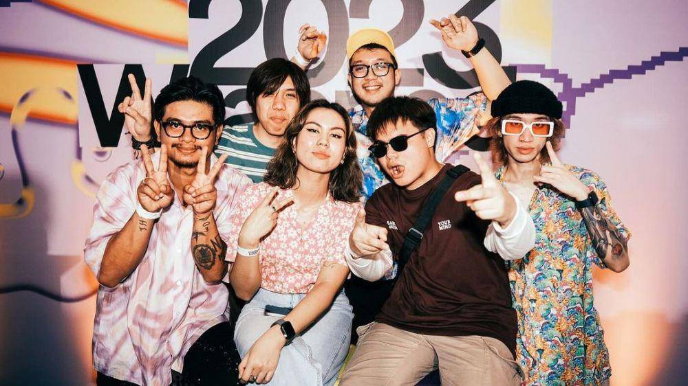 grup band SunKissed Lola (instagram.com/sunkissedlolamusic)