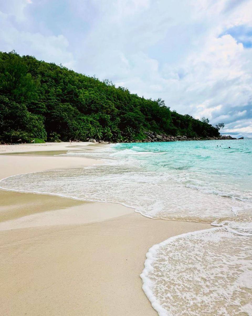 Anse Georgette (instagram.com/blonde_vagabonds)