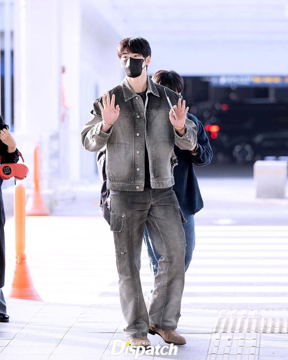 potret Cha Eun Woo (instagram.com/koreadispatch)