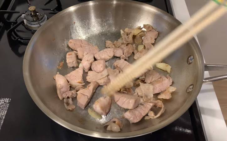 Ilustrasi tumis daging (youtube.com/JAPANESE COOKING CHANNEL)