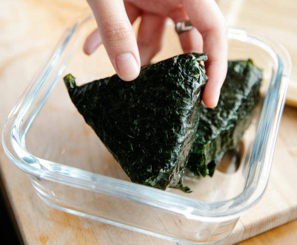 ilustrasi onigiri (pexels.com/Sarah Chai)