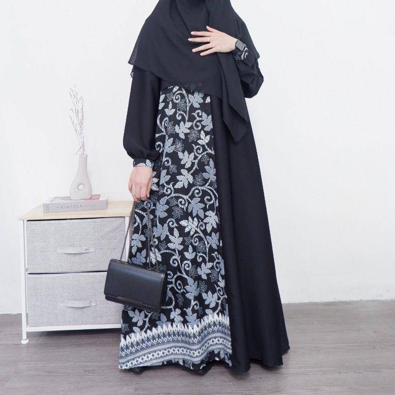 Rekomendasi Seragam Baju Batik Umroh Perempuan (Shopee.com/Alfath fayyadh Official)