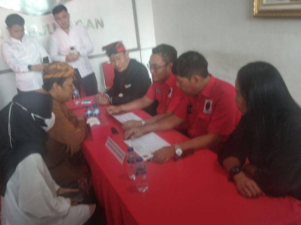 Pendaftaran bakal calon Walikota Semarang di DPC PDIP Kota Semarang. (IDN Times/Fariz Fardianto)