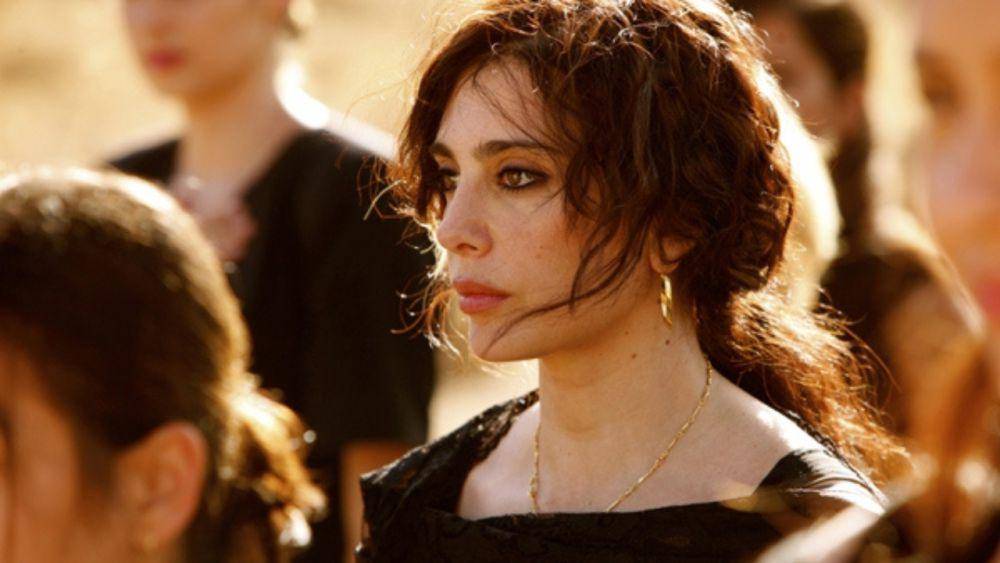 Nadine Labaki dalam Where Do We Go Now? (dok. Les Films des Tournelles/Where Do We Go Now?)