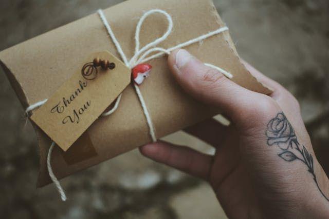 15 Ide Hadiah Unisex, Bisa buat Cowok atau Cewek