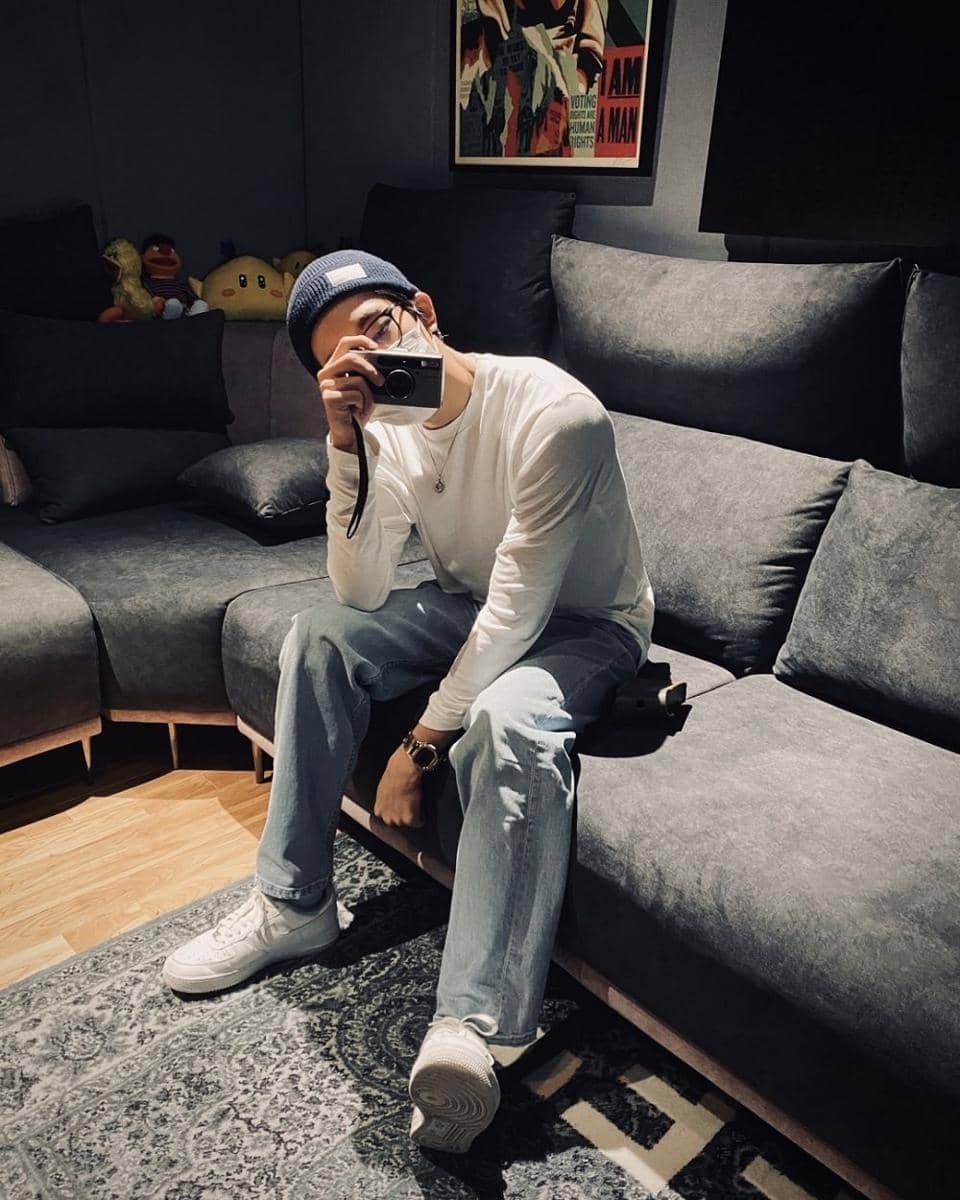 OOTD serba denim ala Wonwoo SEVENTEEN (instagram.com/everyone_woo)