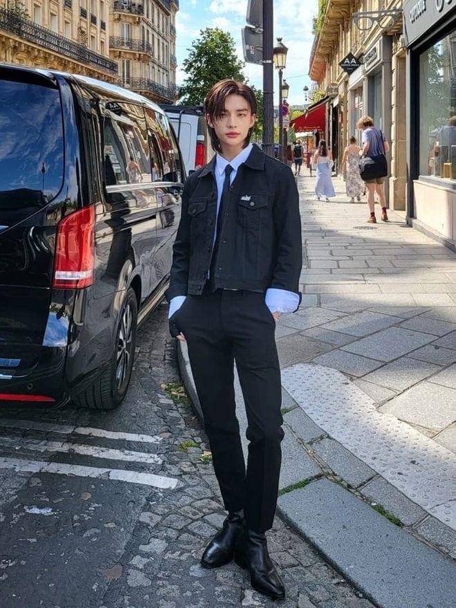 potret Hyunjin Stray Kids (instagram.com/realstraykids)