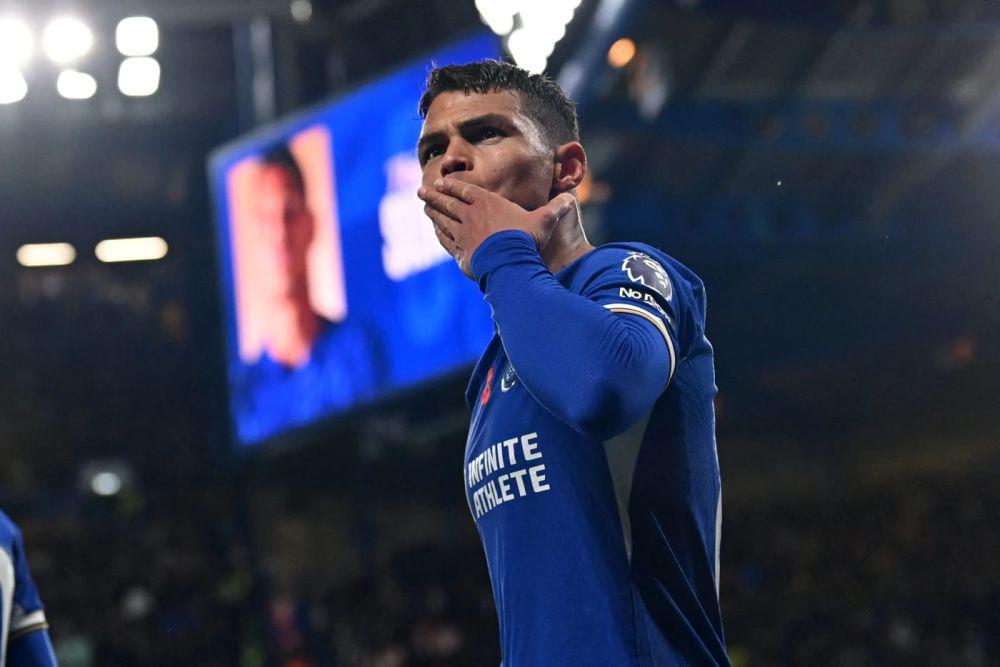 6 Bek Tengah Brasil Mewarnai Premier League 2023/2024, Ada Veteran!