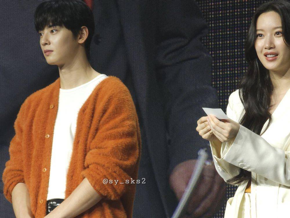 momen reuni Cha Eun Woo dan Moon Ga Young (twitter.com/sy_sks2)