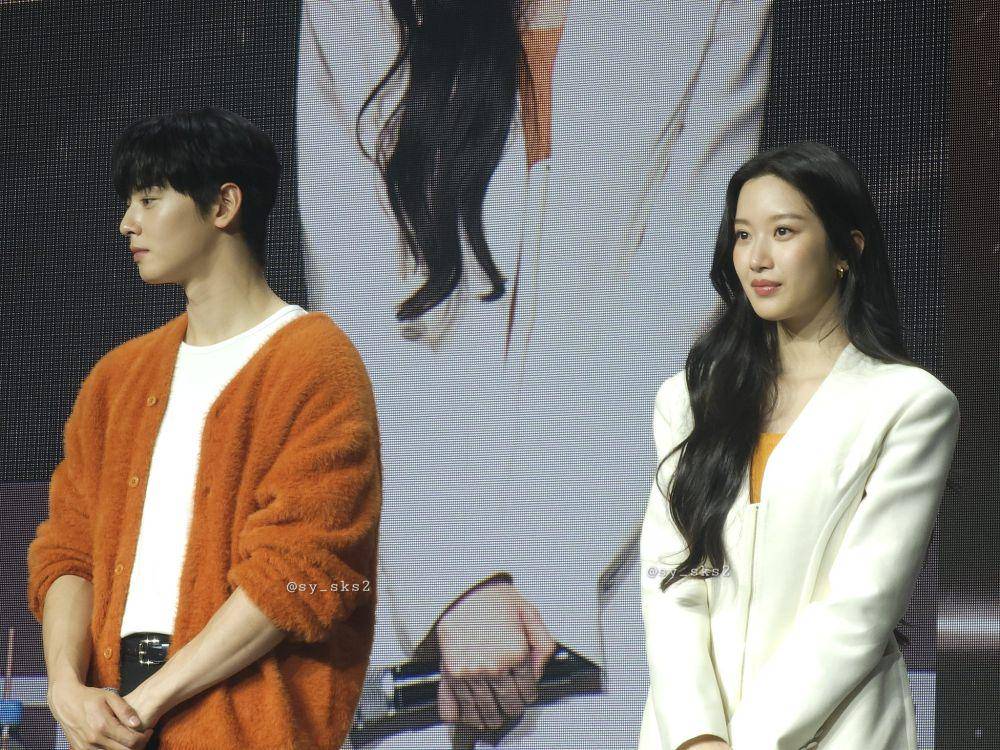 momen reuni Cha Eun Woo dan Moon Ga Young (twitter.com/sy_sks2)