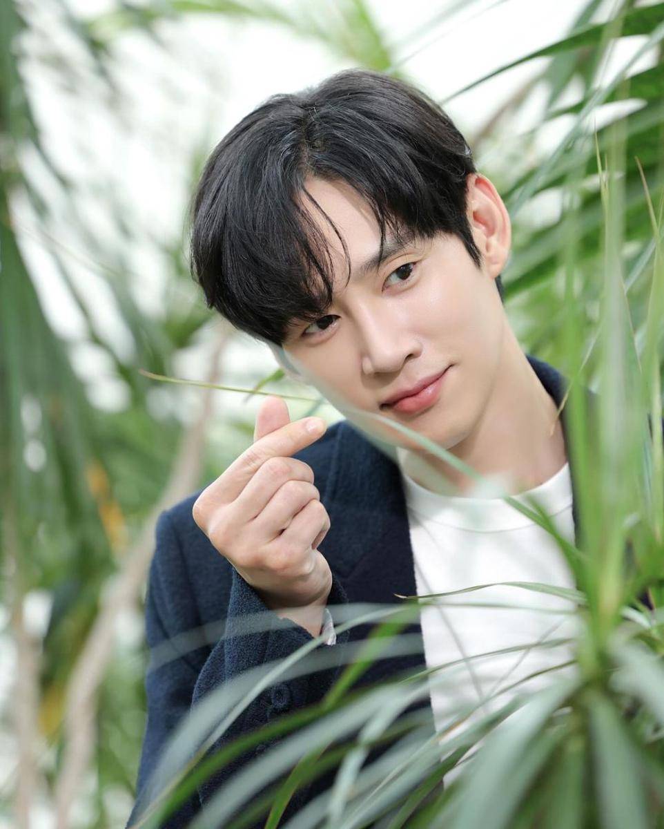 Park Sung Hoon (instagram.com/boxabum)