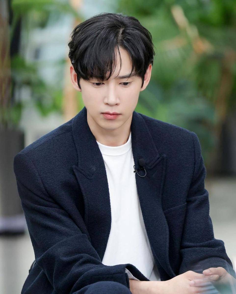 Park Sung Hoon (instagram.com/boxabum)