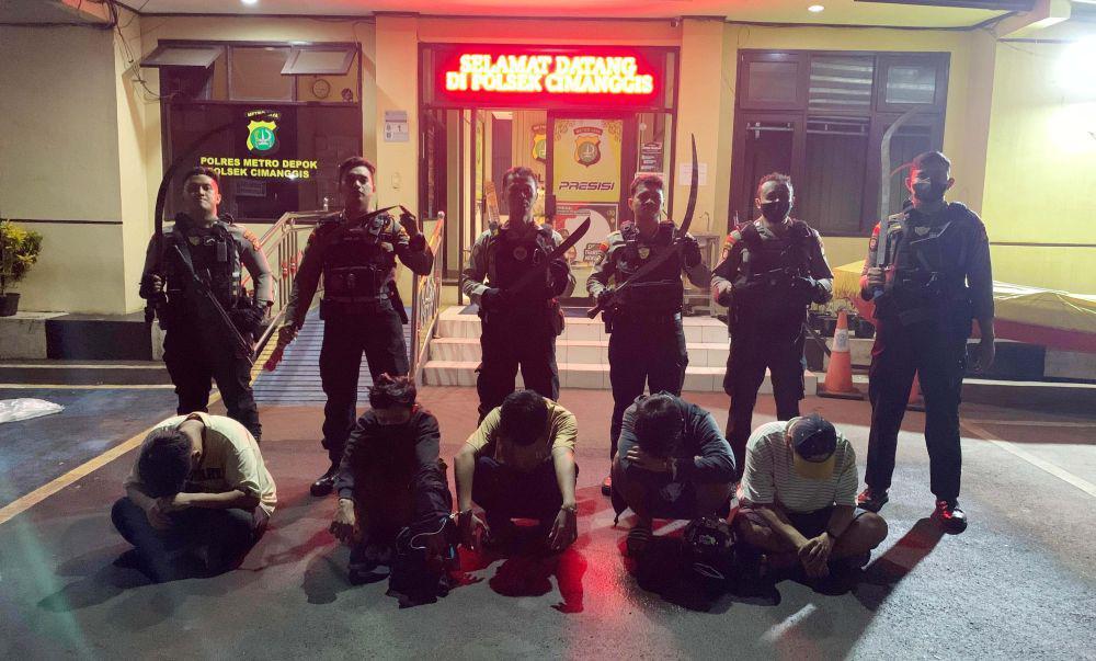 Kawanan Remaja di Depok Serang Polisi Lantaran Dicegah Tawuran