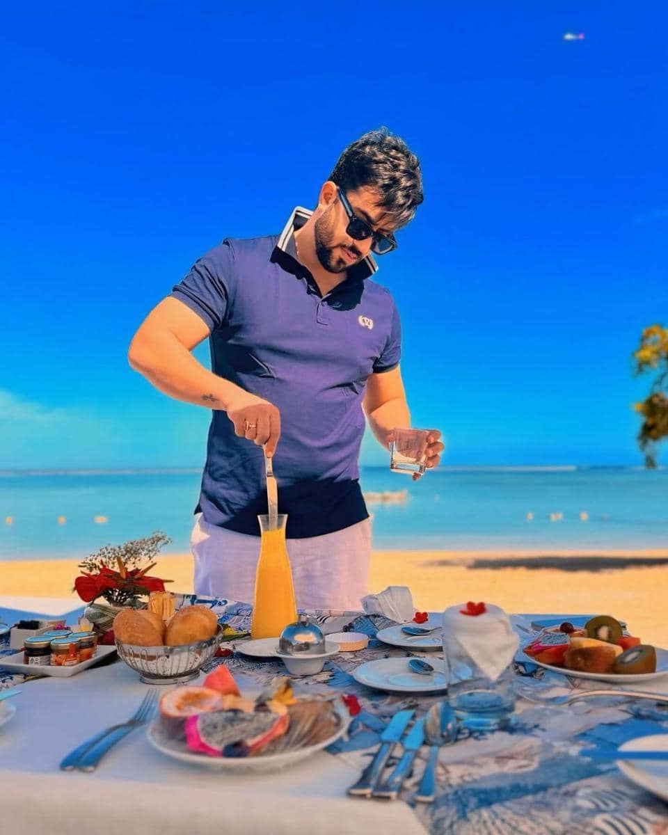 Aly Goni (instagram.com/alygoni)