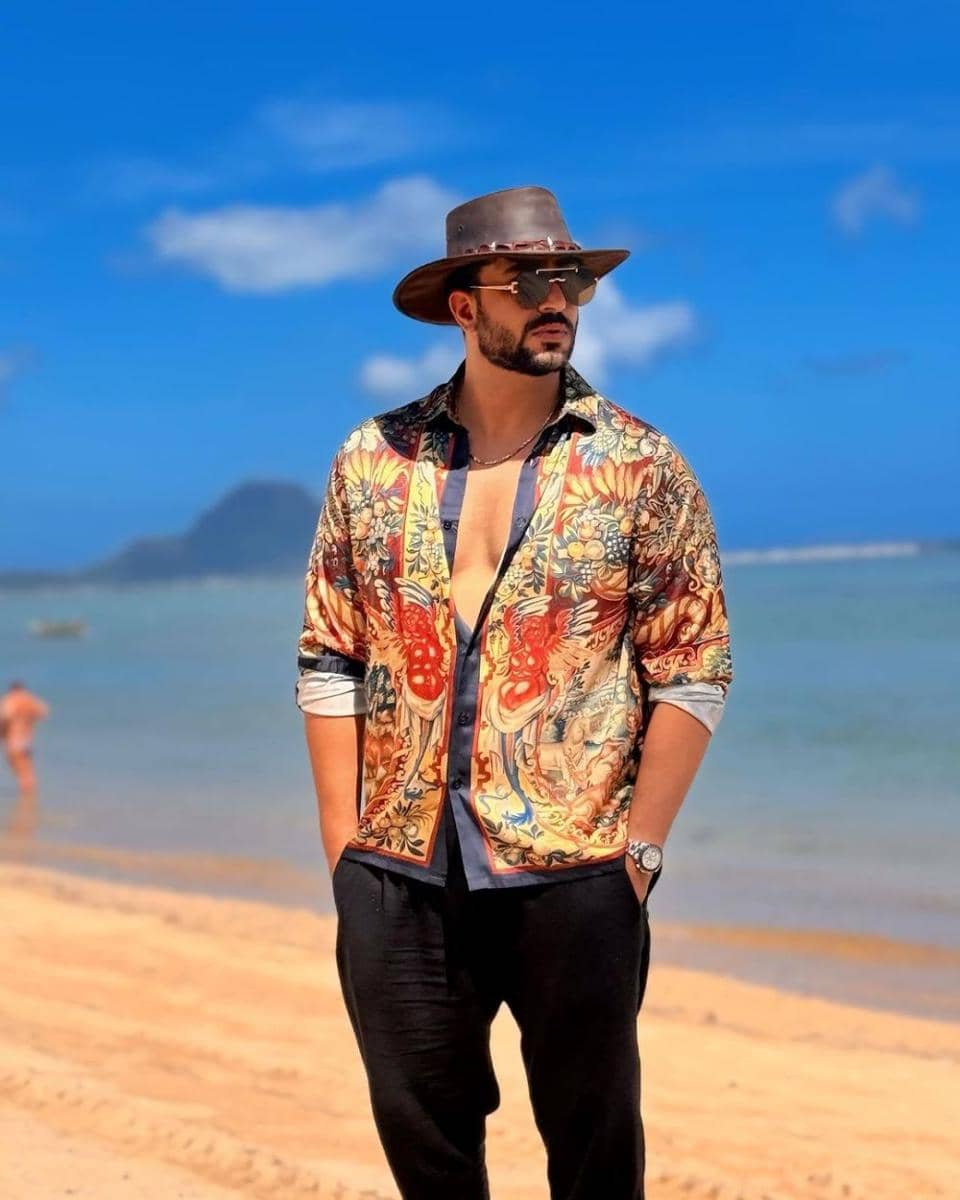 Aly Goni (instagram.com/alygoni)