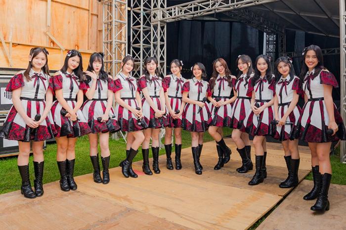 [QUIZ] Dari Oshi JKT48 Idolamu, Kami Tahu Kota di Pulau Jawa yang Cocok untuk Liburanmu!