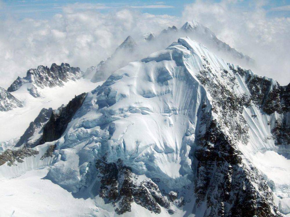Gunung Hkakabo Razi di Myanmar (instagram.com/instamyanmar)