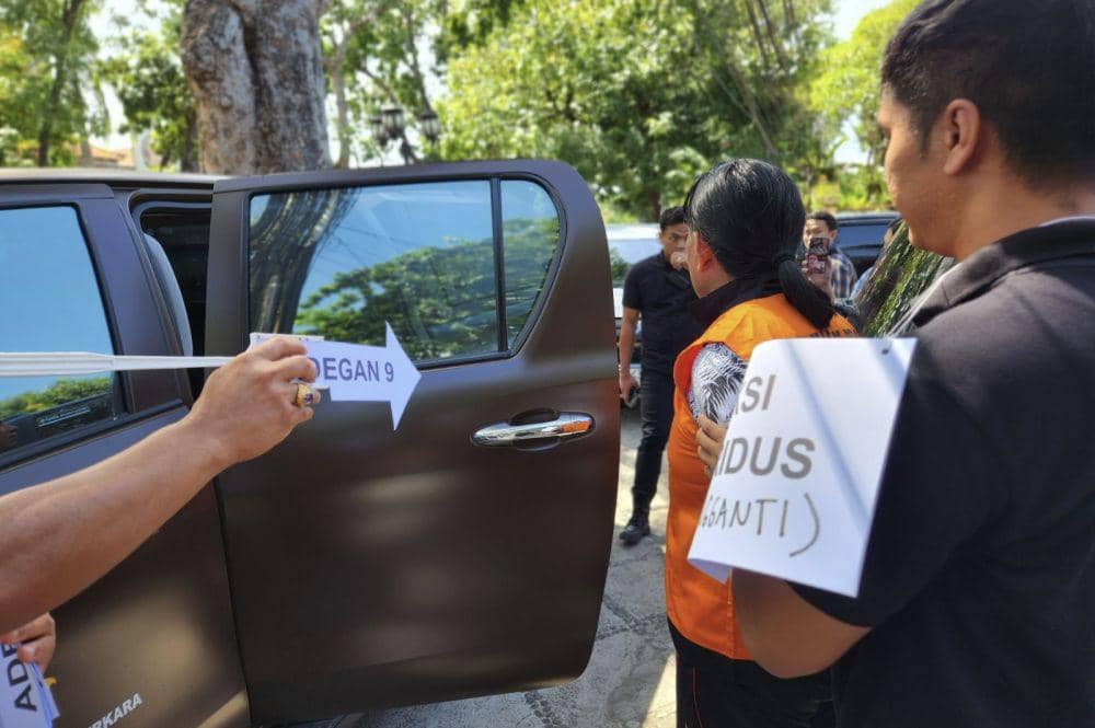 Rekontruksi OTT dugaan tindak pidana korupsi Bendesa Adat Berawa oleh Kejaksaan Tinggi Bali (Dok.IDN Times/istimewa)