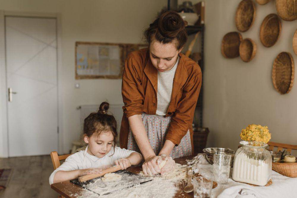 Pola asuh tepat membesarkan anak ekstrovert (Pexels.com/Arina Krasnikova)