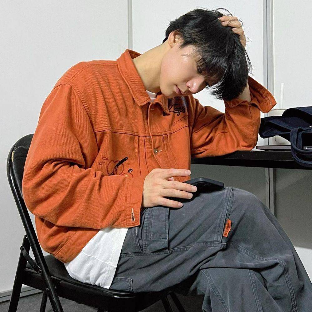 padu padan outer ala Ten WayV (instagram.com/tenlee_1001)