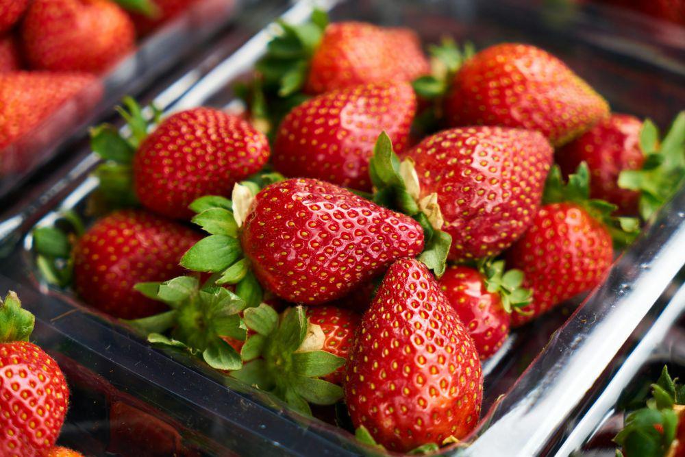 5 Tips Membeli Buah Stroberi yang Matang dan Segar, Jangan Salah!