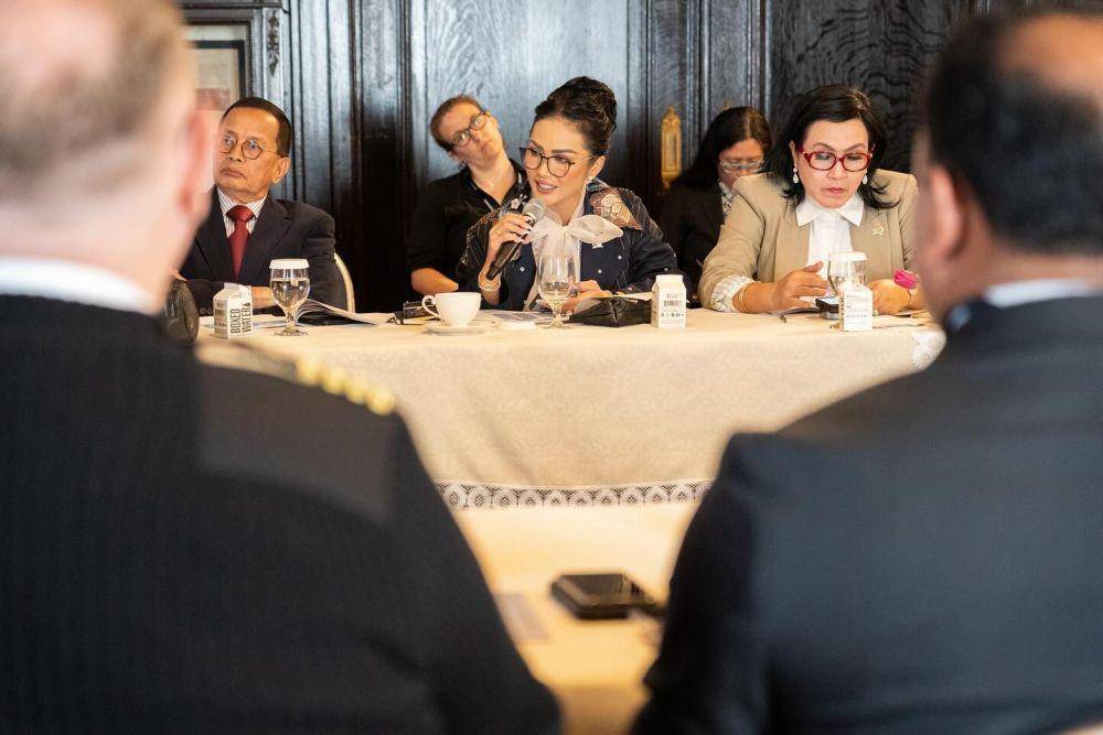 potret Kris Dayanti kunjungan kerja ke Amerika Serikat (instagram.com/krisdayantilemos)