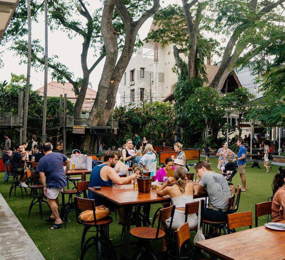 Suasana di Shotgun Social. (Instagram.com/shotgunsocial.bali)