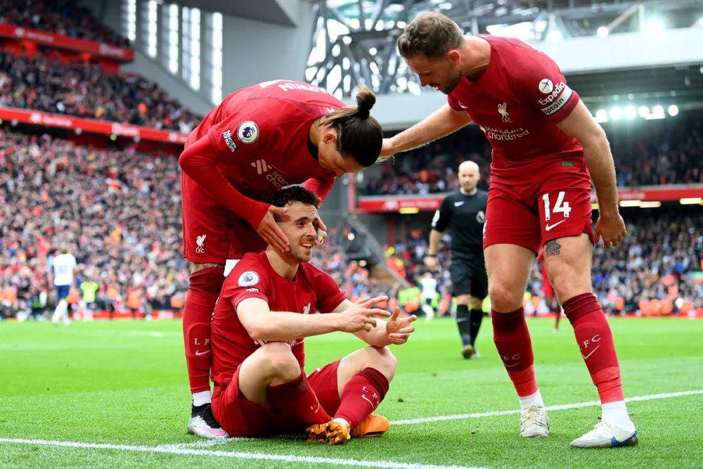 Selebrasi para pemain Liverpool usai mencetak gol ke gawang Tottenham Hotspur di Premier League 2022/2023. (premierleague.com)