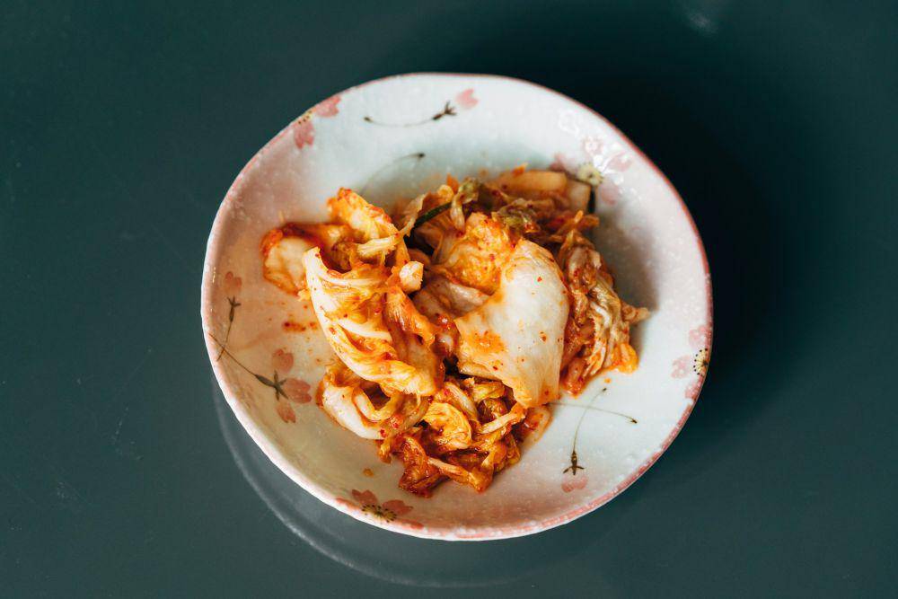ilustrasi kimchi (unsplash.com/Markus Winkler)
