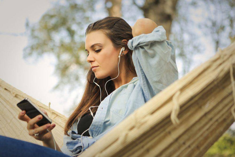 Sifat introvert yang sering disalahartikan sebagai antisosial (Pexels.com/Andrea Piacquadio)