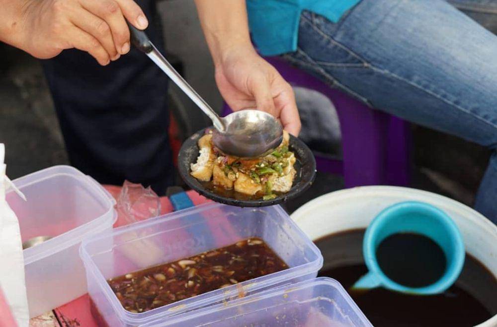 ilustrasi membuat tahu gejrot