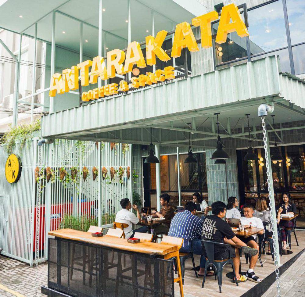 Antarakata Coffee & Space (instagram.com/antarakata.coffeespace)