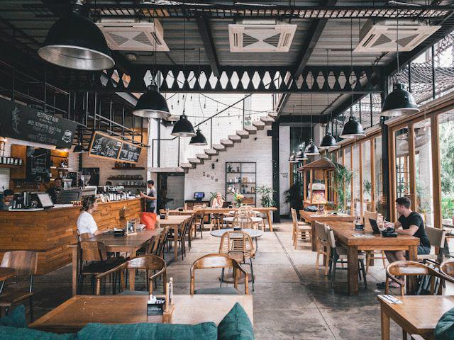 5 Kafe Dekat Universitas Negeri Semarang yang Nyaman untuk Nongkrong