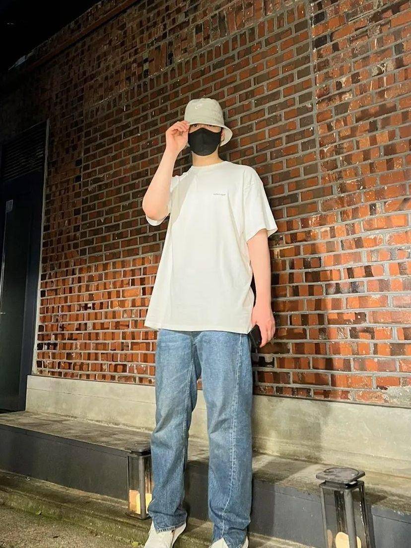 potret Chansung 2PM (instagram.com/hwang_chan222)