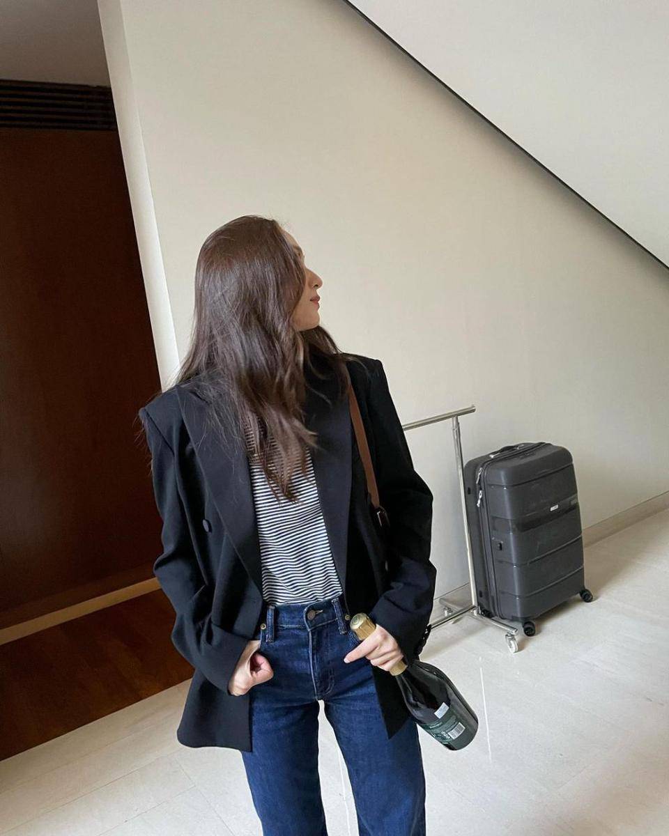 Krystal Jung (instagram.com/vousmevoyez)