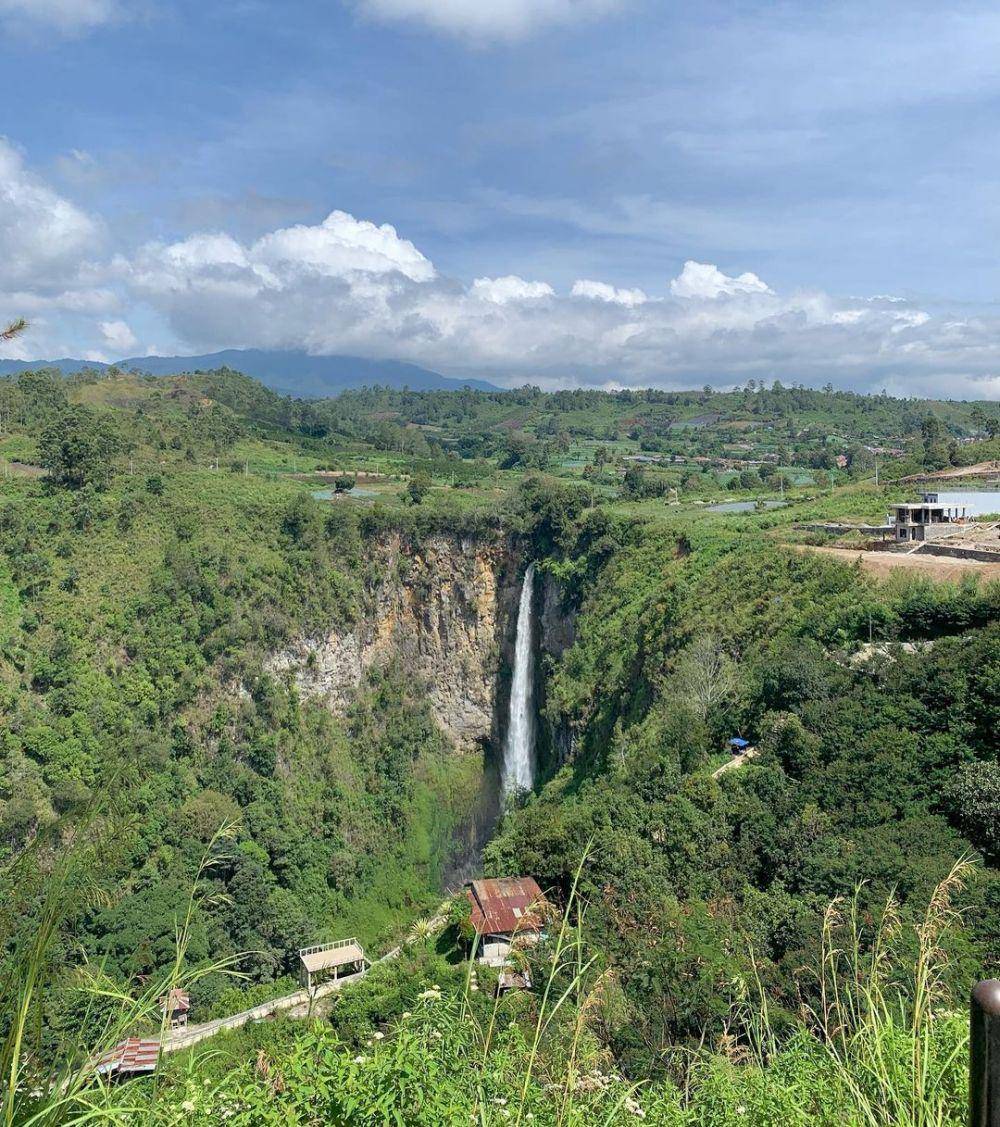 Air Terjun Sipiso Piso (instagram.com/jejepfbryn)