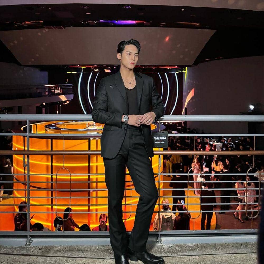 OOTD cowok mamba ala Mingyu SEVENTEEN (instagram.com/min9yu_k)