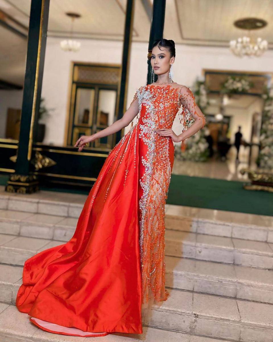 Potret Finalis di Welcoming Dinner Miss Mega Bintang Indonesia 2024 (Instagram.com/taniahantara)