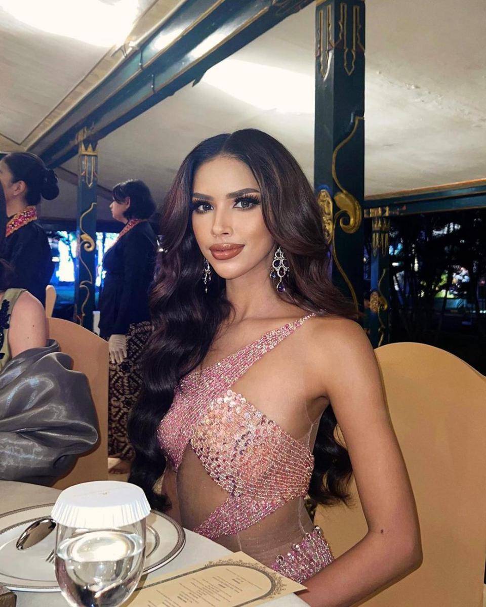Potret Finalis di Welcoming Dinner Miss Mega Bintang Indonesia 2024 (Instagram.com/nabilaritura)